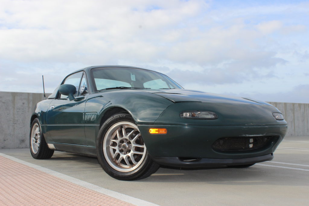 1991 Mazda Miata BRG - Driving Purity